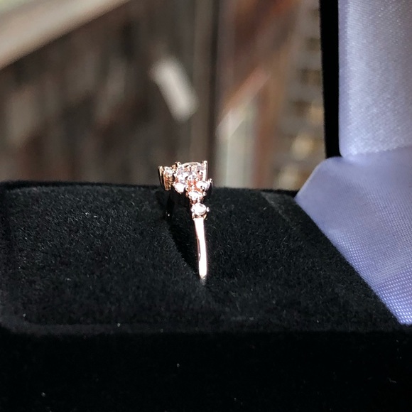 DAINTY ROSE GOLD RING SIZE 7 - Picture 4 of 6